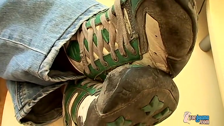 Asian Boy Feet Sticky With Cum - Sasha
