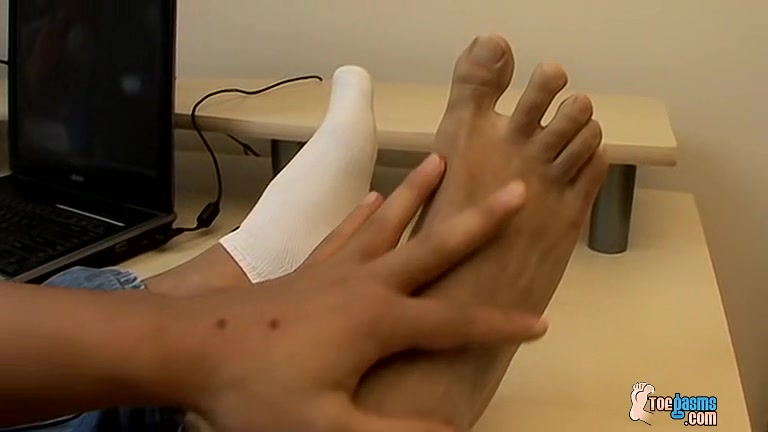 Asian Boy Feet Sticky With Cum - Sasha