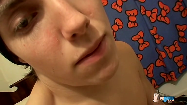 A Barefoot Cum Load From Blinx - Blinx