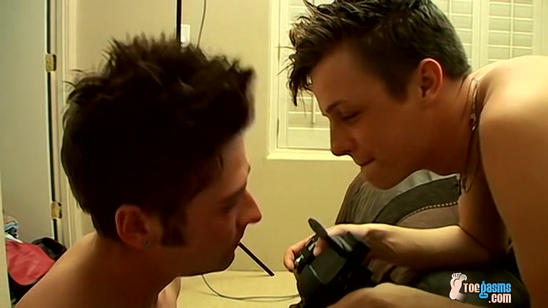 Loving Foot Fun For Boyfriends - Ayden James And Shane Allen