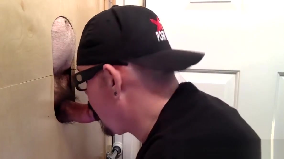 Trucker At The Gloryhole With a Load Of Cum
