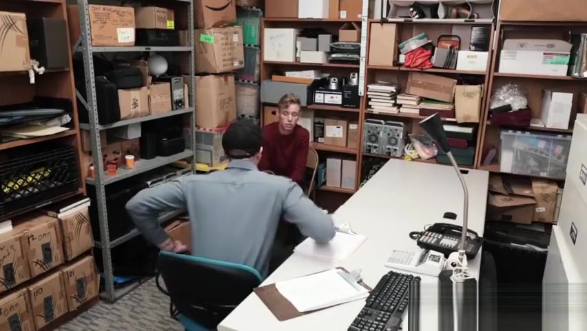 Security officer arrested a young thief in the store