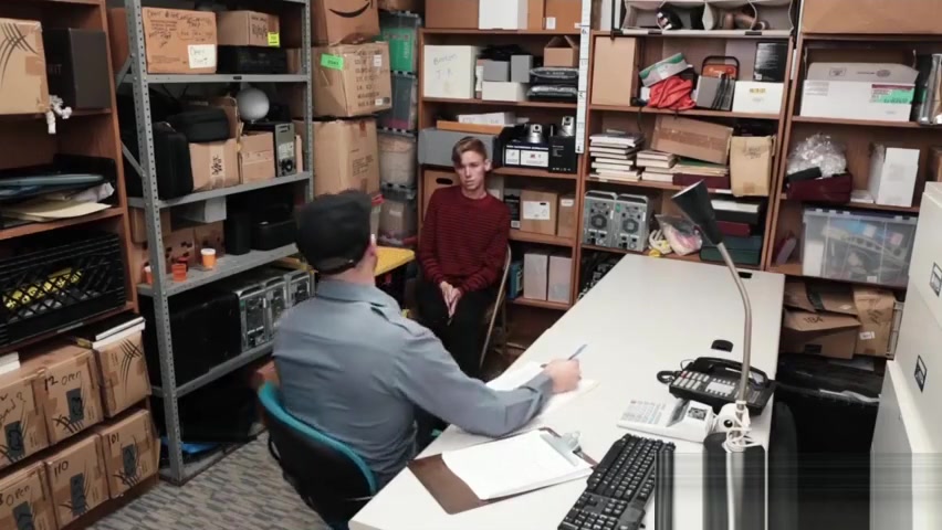 Security officer arrested a young thief in the store
