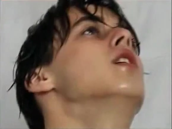 Twinks In The Shower