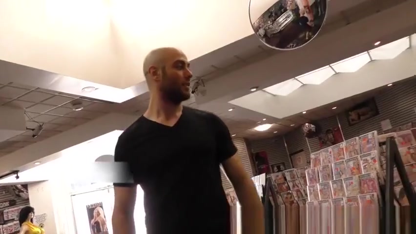 Amateur dude gets blacked at gloryhole