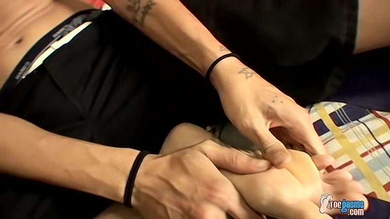 Foot Loving Dick Stroke - Riley Wiggins