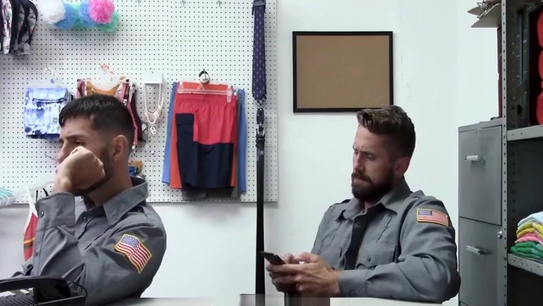 YoungPerps - Security Officer Sucks His Coworkers Thick Cock On The Job