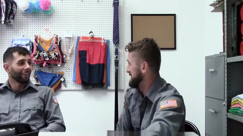 YoungPerps - Security Officer Sucks His Coworkers Thick Cock On The Job