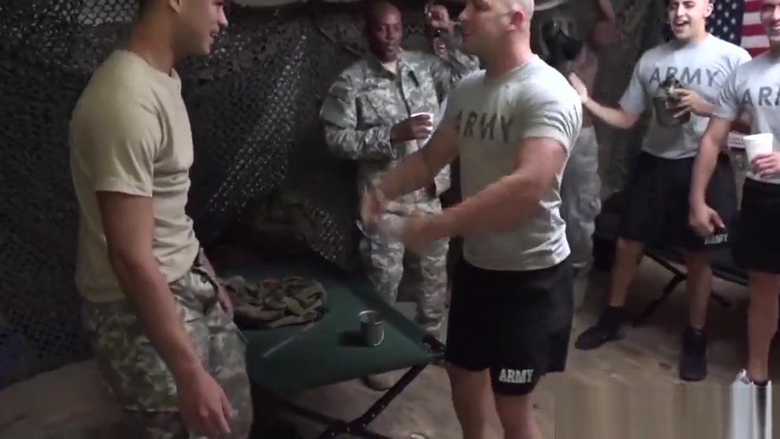 Black army sergeant assfucks bloke