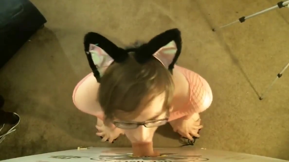 sissie at glory hole