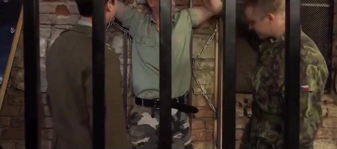Army Man Bound And Fucked Hard. (www.gaycam.tk)