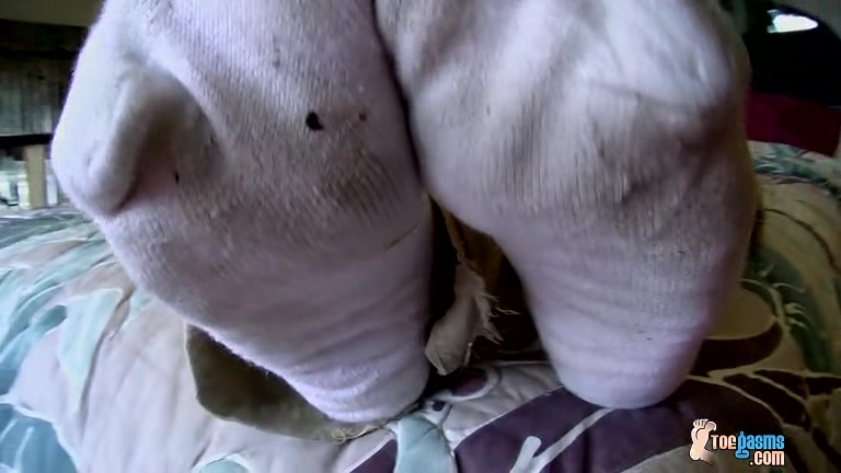 A Reverse Foot Fuck With Joey - Joey Pirelli