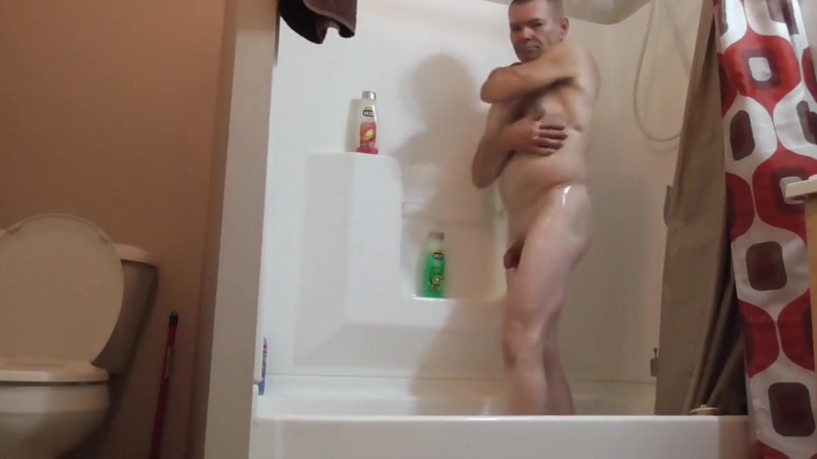 Mike Muters showers showing low hanging balls