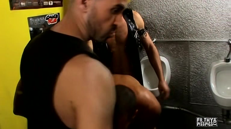 Manuel And Ger Use A Piss Slave - Barraca Manuel Roko Ger Rodriguez