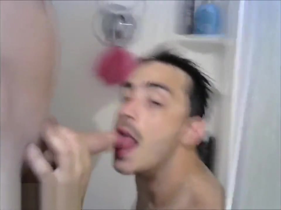 Straight guys showering