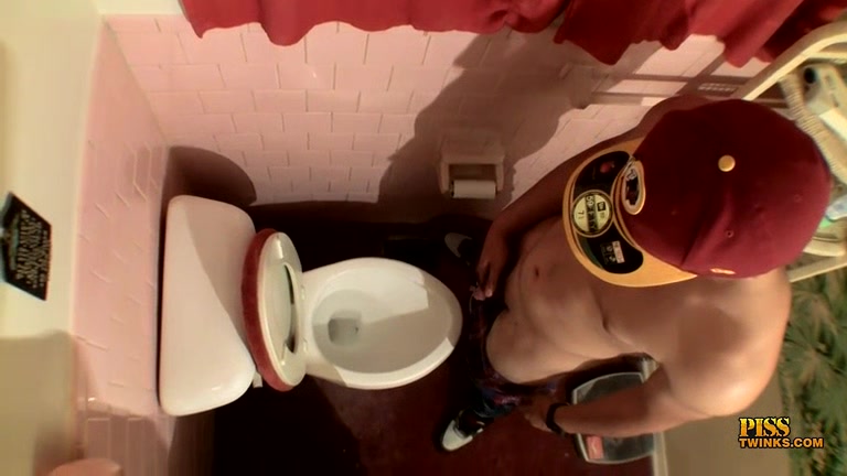 Pissing And Jacking Off - Devin Reynolds Jake Reid