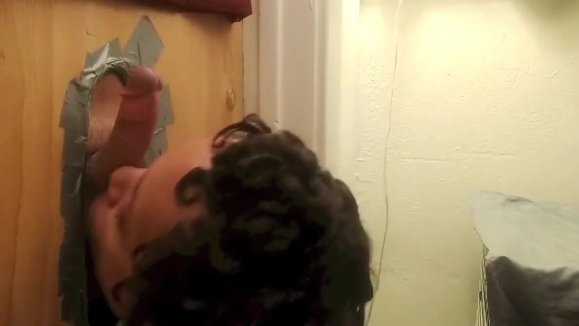 teen 18+ sucks again at the Glory Hole