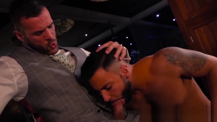 Hunk in a suit and tie fucks his man after back massage