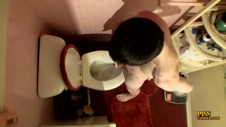 Unloading In The Toilet Bowl - Dakota James And Devin Reynolds