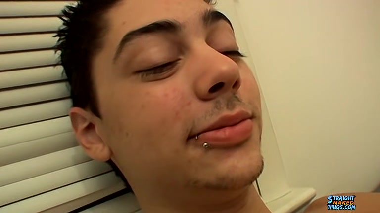 Straight Boy Noah Beats Off - Noah