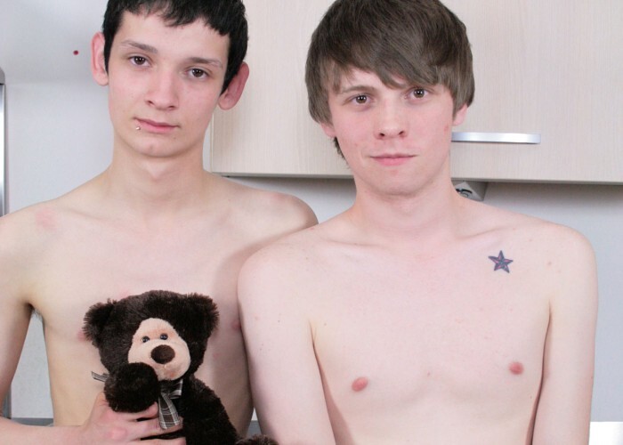 James Colton & Kyle Wilkinson Fuck In Kitchen - James Colton & Kyle Wilkinson