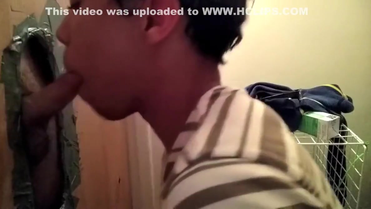 teen 18+ sucks at the Glory Hole