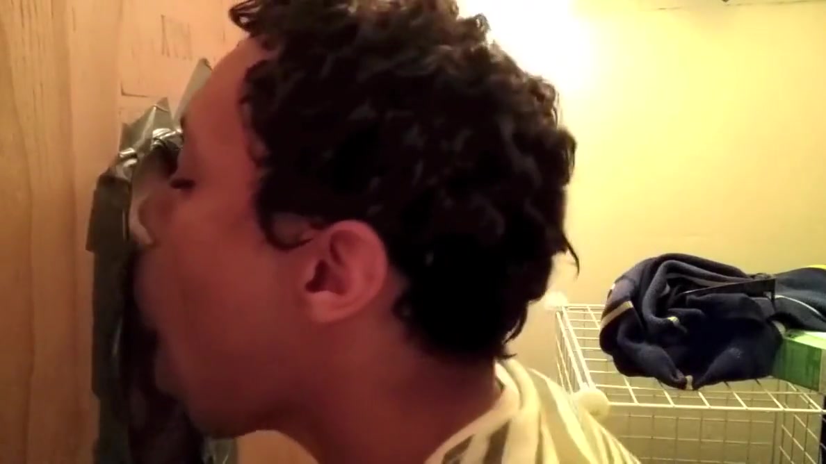 teen 18+ sucks at the Glory Hole