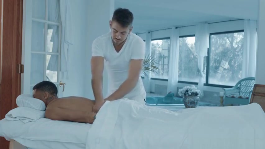 Interracial gay sex massage with happy ending