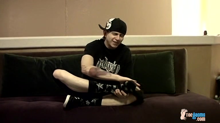 Cummy Feet With Str8 Ian - Ian Madrox