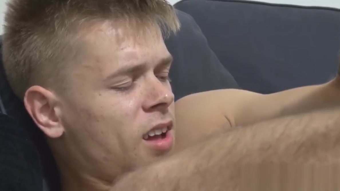 Gay twink massages feet