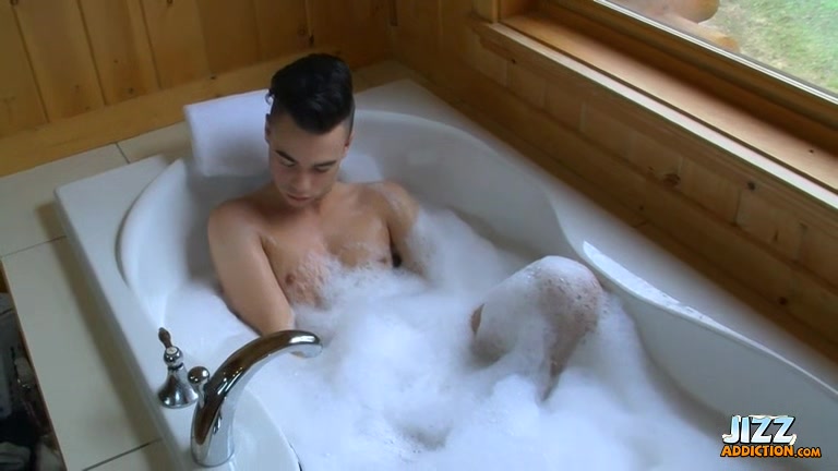 Anal Beads In The Bathtub! - Zac Hunter