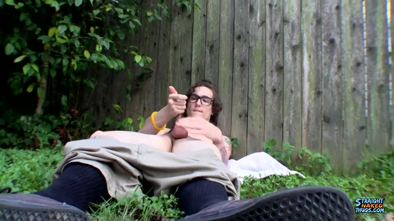 Outdoor Jerking With Str8 Sean - Sean Johansen