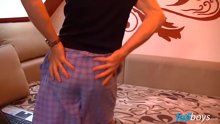 Aroused Tom jerks off his dick - Tom