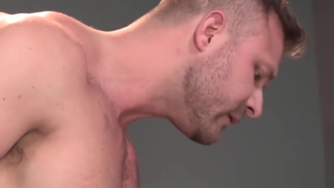 Young Muscle Guy Banged by Big Step daddy Sean Zevran