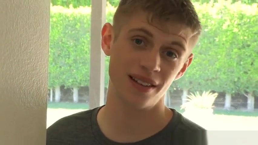 Twink Fucks His Hairy Stepbrother After Showering
