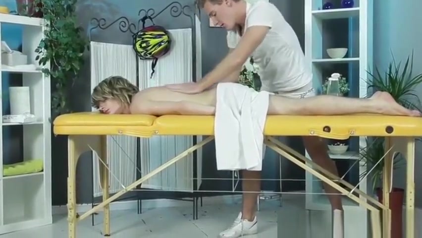 Gay dudes enjoying hardcore sex wtih massage