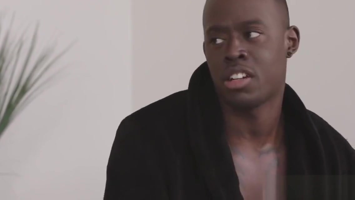Black gay orders a deep tissue massage - interracial gay sex