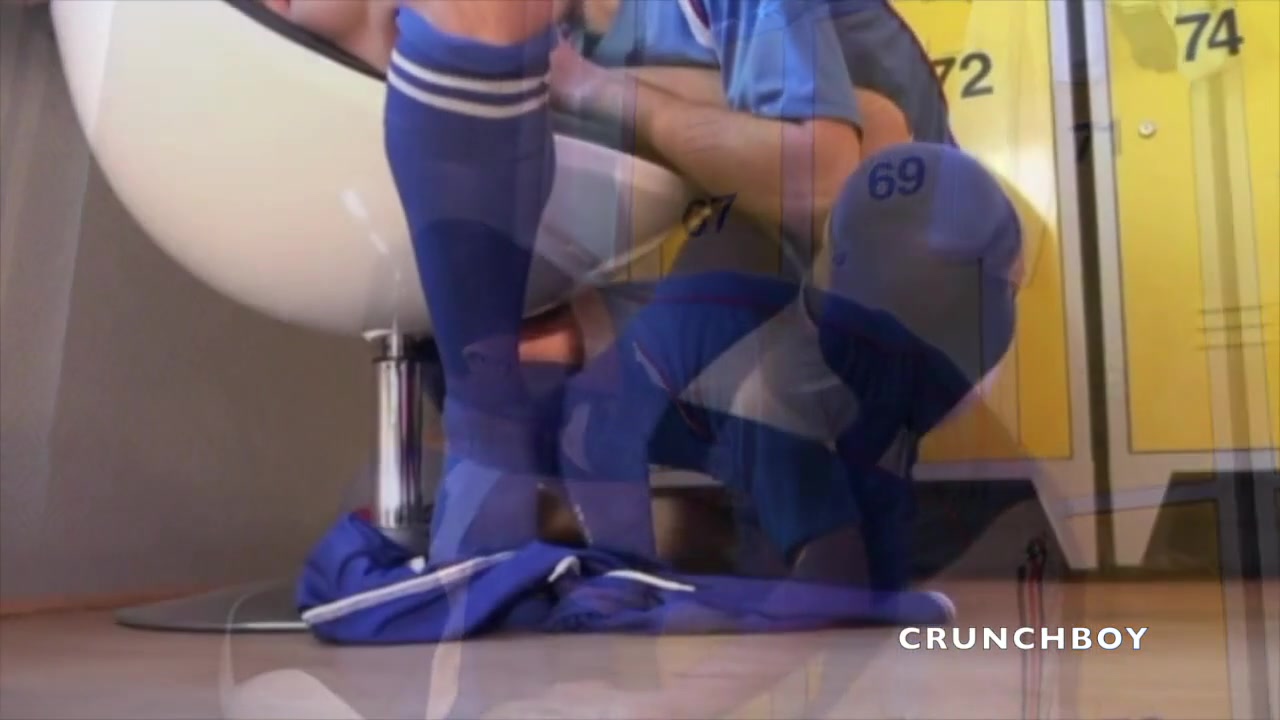 Two sportive boys fuck in a locker room - CrunchBoy