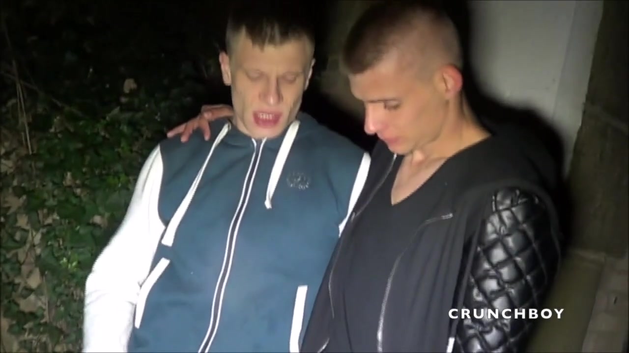 Julien fucked young straight boy in exhib at night - CrunchBoy