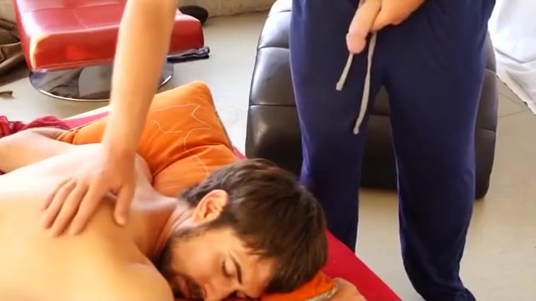 massage sleeing guy