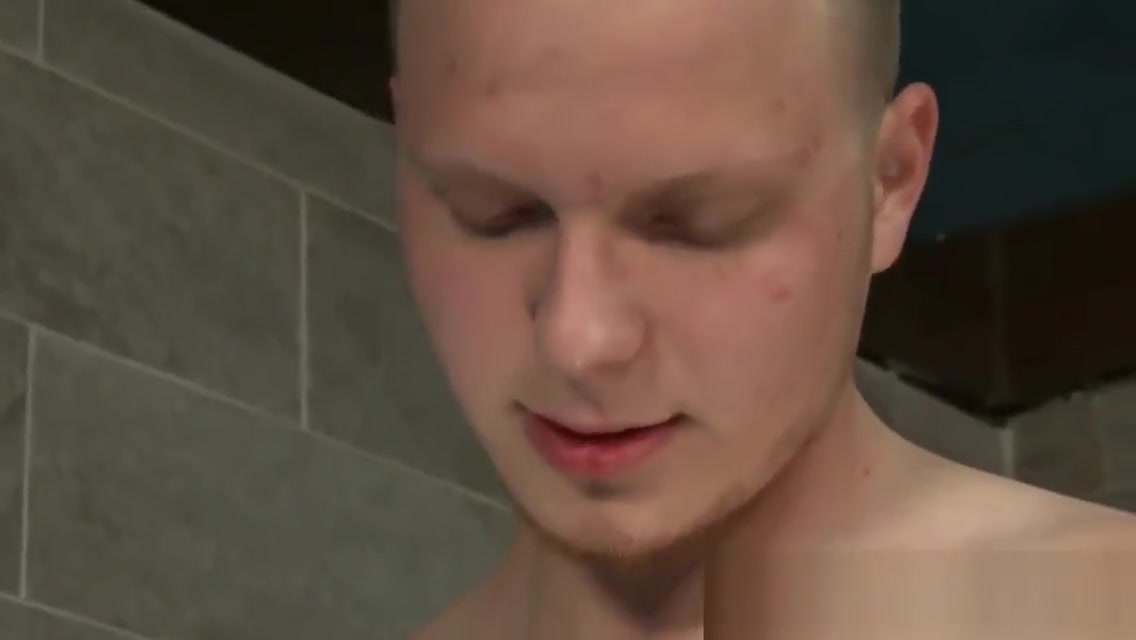 Showering sucked twink bangs with shlong