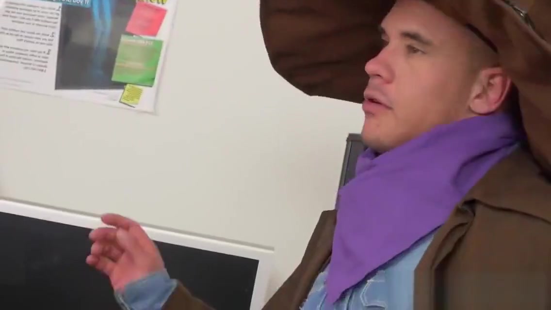 Hot gay doc inserts his cock in office jock