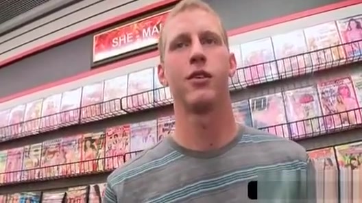 Gay Dude Finds A Gloryhole And Gets Sucked Off