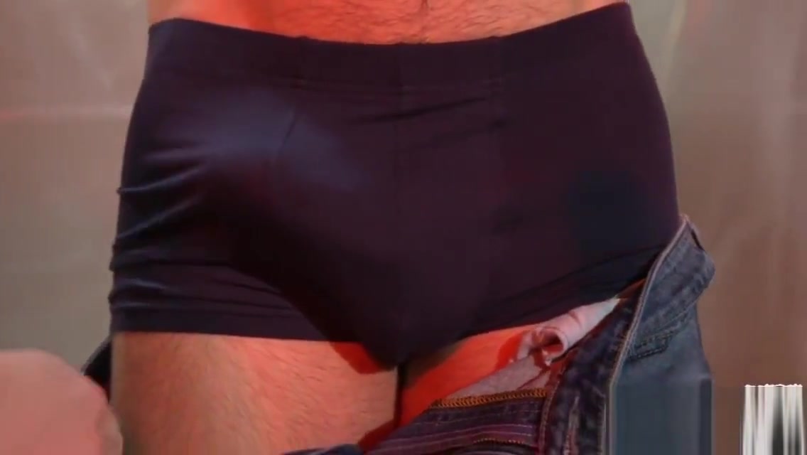 Stud gets punished with kinky edging
