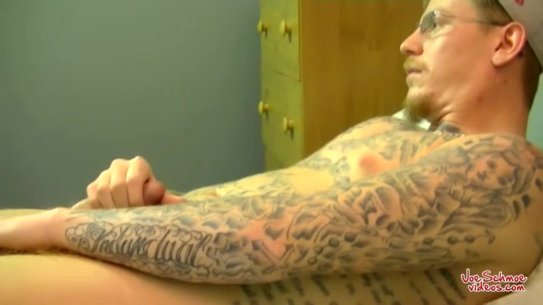 Slow Stroking Straight Guy - Ivy