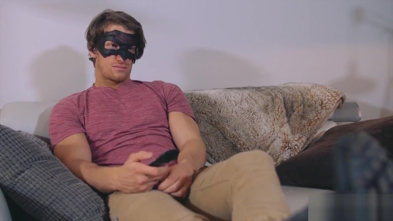 Maskurbate Anonymus Hunk Jerks his Gorgeous Cock