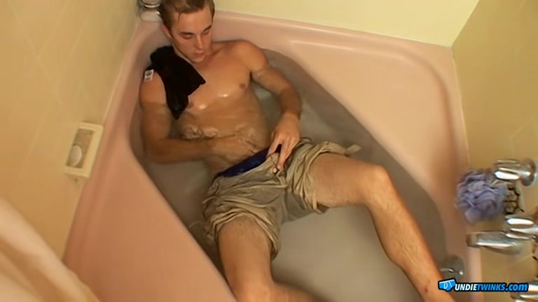 Kelly Cooper - Bath Time - Kelly Cooper