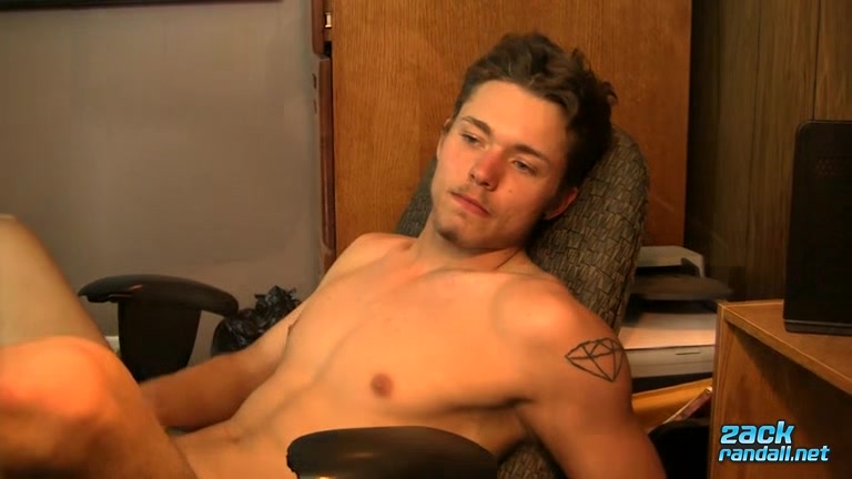 How Far Can Derrick Squirt? - Derrick Dickem