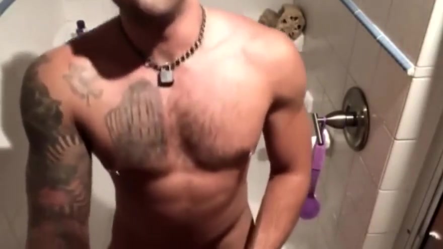 Guys fuck in the shower after gym