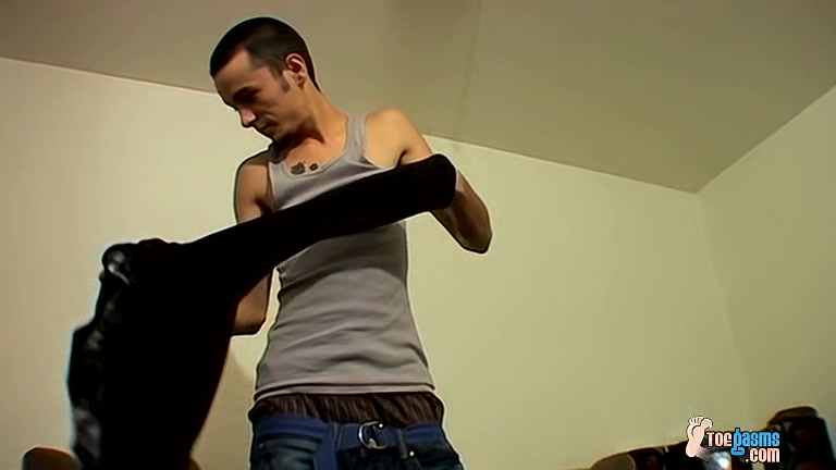 Hung Wiley Empties His Sack - Wiley